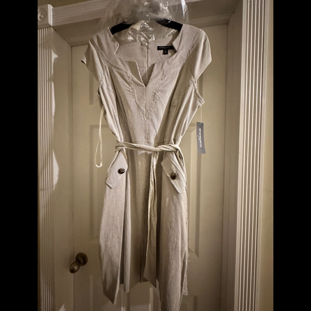 NWT Sharagano dress stretch grey/wt sz16